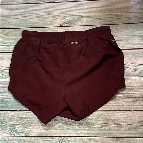 Nike Women's Black Athletic Shorts - Picture 3 of 3